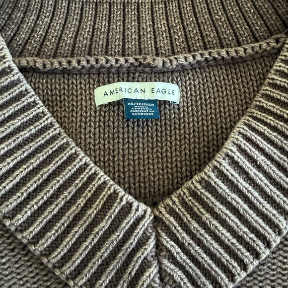 American Eagle Long Weekend V-Neck Sweater XS coffee - Picture 6 of 6